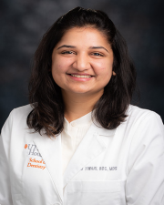 Dr. Ritu Tiwari, BDS, MDS, Cert.