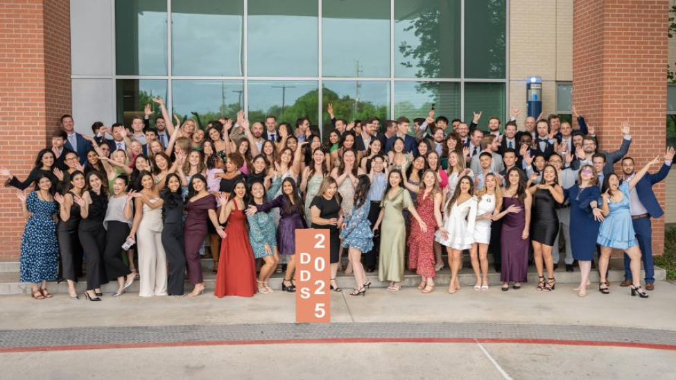 Large group celebratory photo.